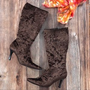 Velvet Crush Boots Chocolate Brown Size 7B